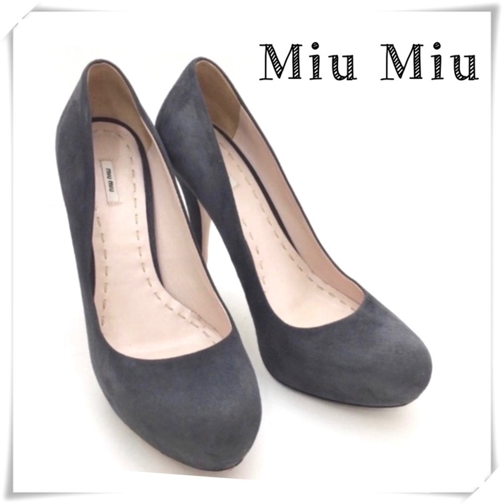 Miu Miu Suede Platform Pumps Heel in Charcoal Gray